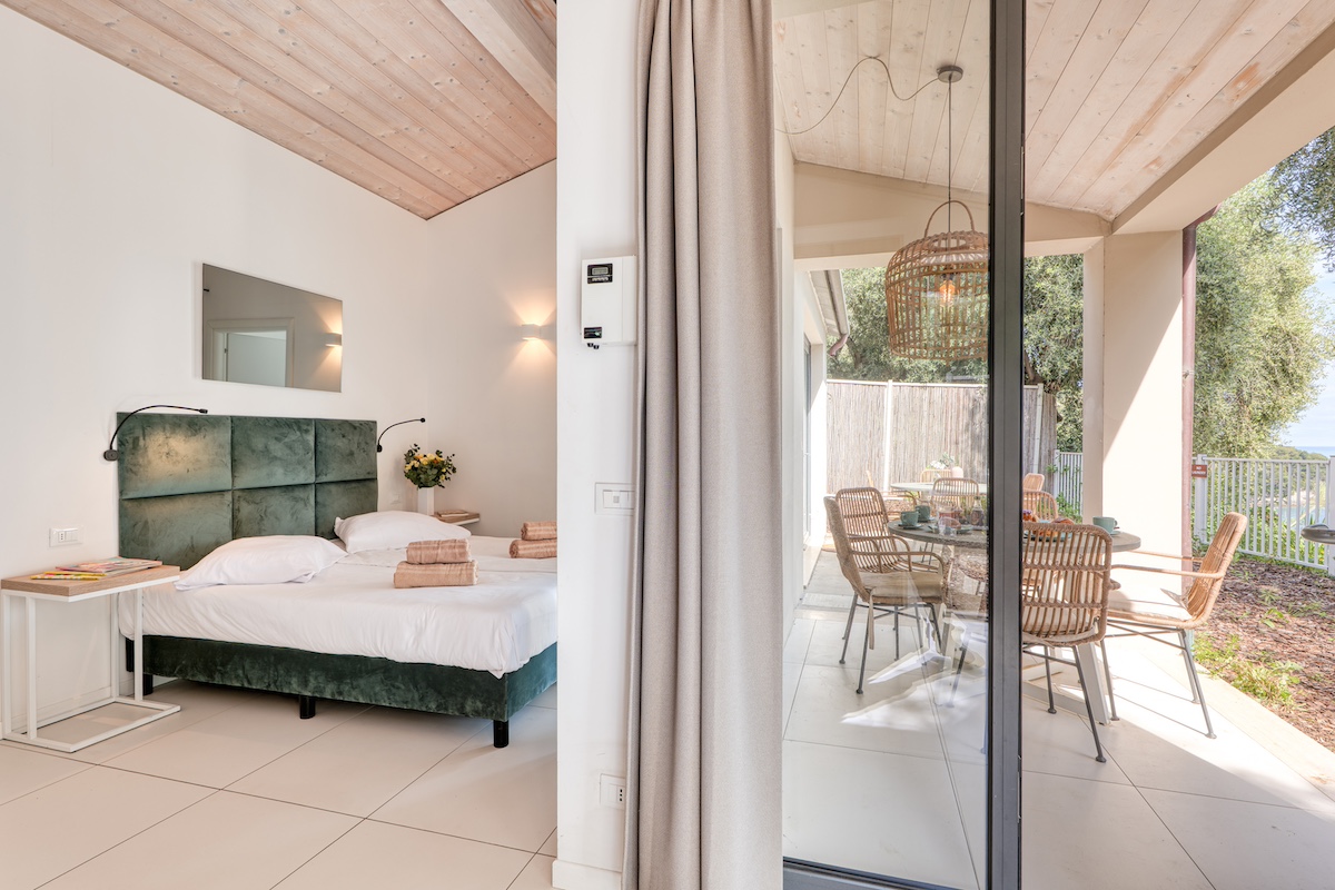 Capri-ventimiglia-boutique-apartment-seaview-vakantiehuis-zeezicht-006